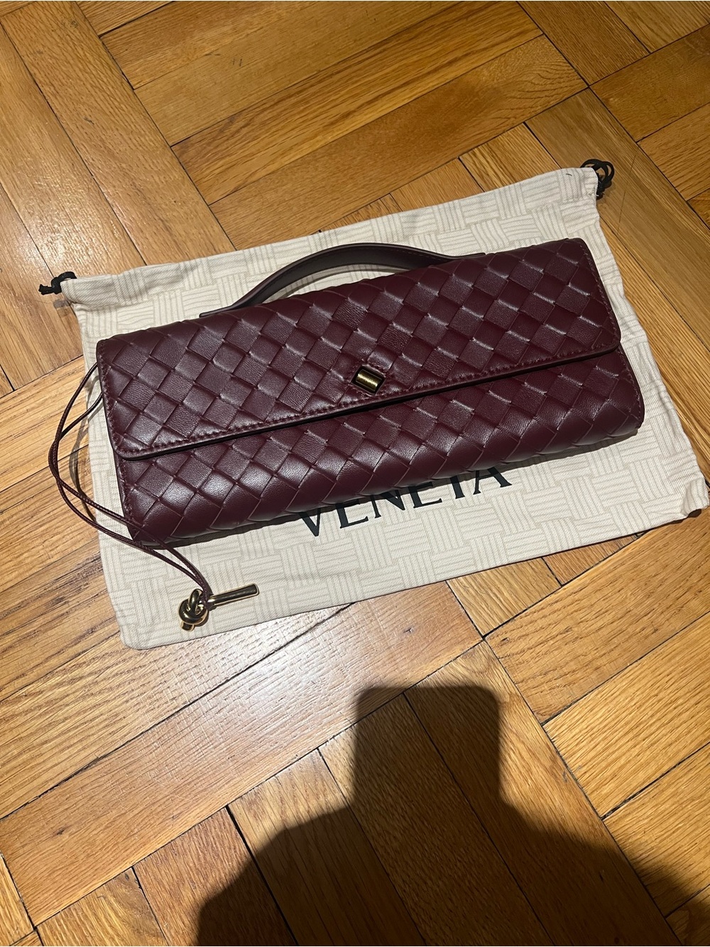 Bottega Veneta Intrecciato Andiamo Top Handle Clutch Barolo (red) Brand New - Picture 2 of 9